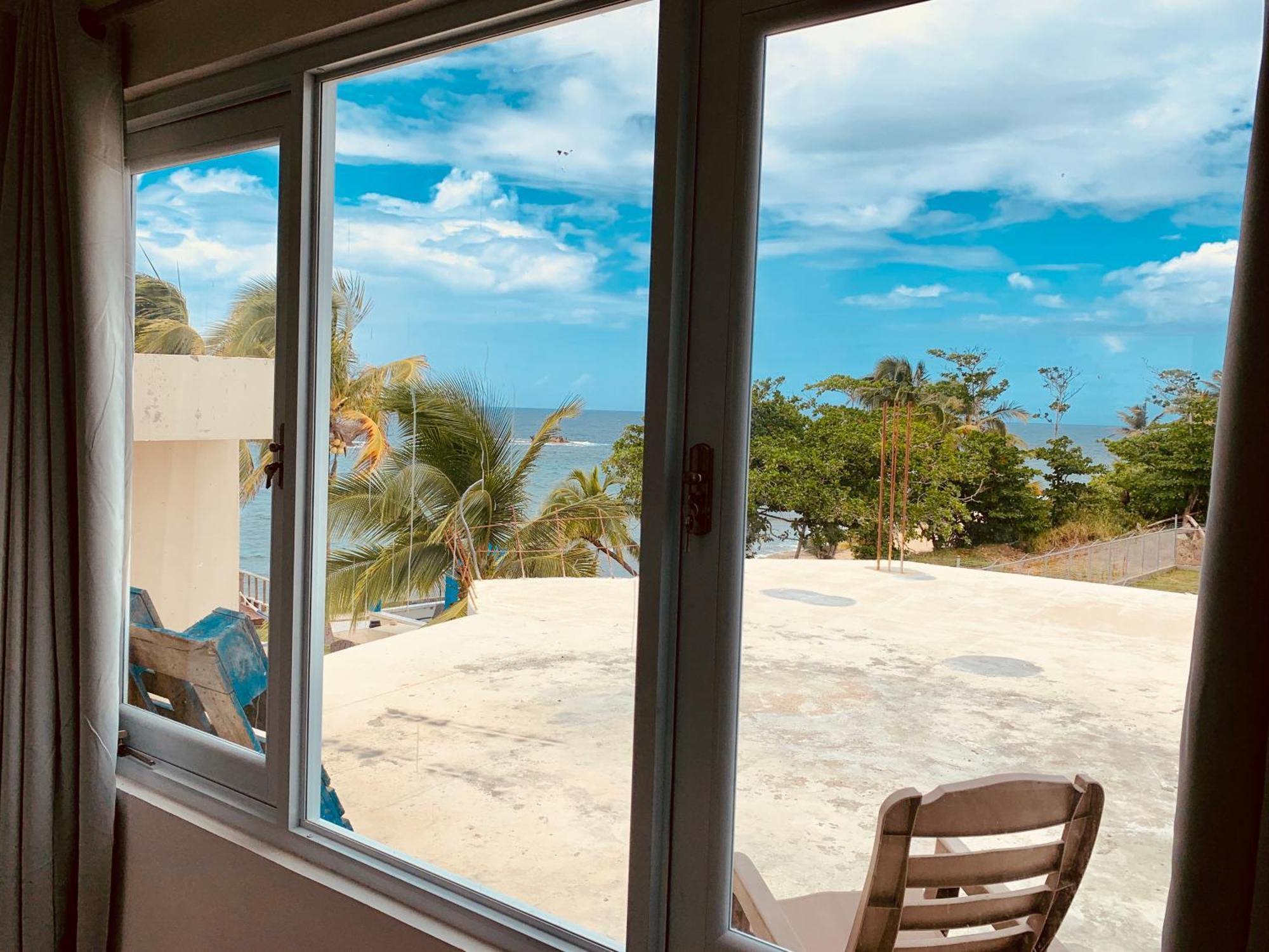 Ventana Al Atlantico At Arecibo 681 Ocean Drive Leilighet Islote Rom bilde