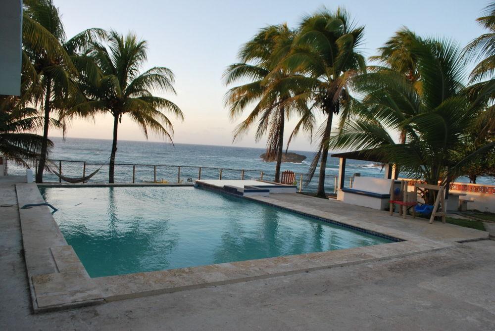 Ventana Al Atlantico At Arecibo 681 Ocean Drive Leilighet Islote Eksteriør bilde