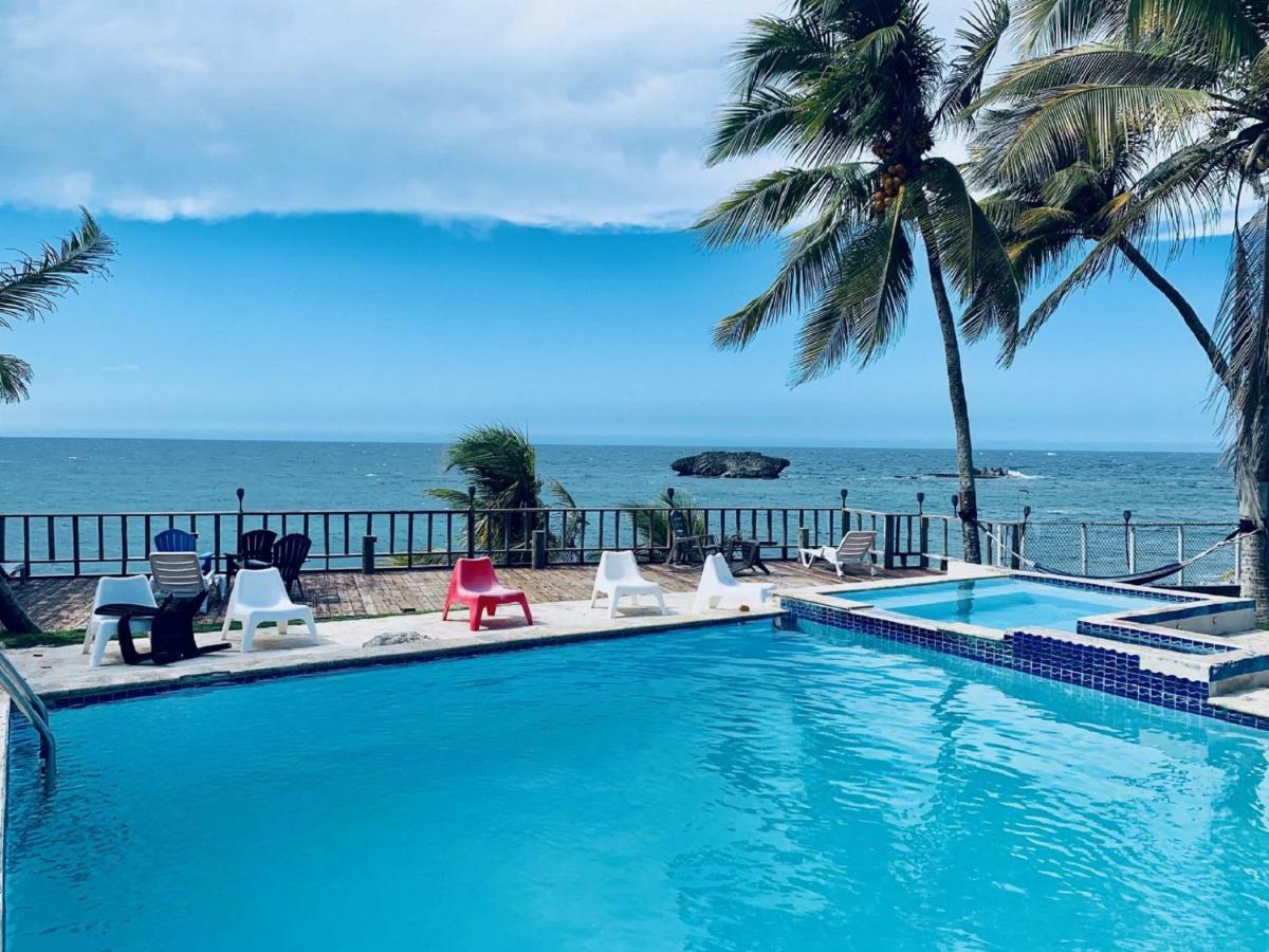 Ventana Al Atlantico At Arecibo 681 Ocean Drive Leilighet Islote Eksteriør bilde