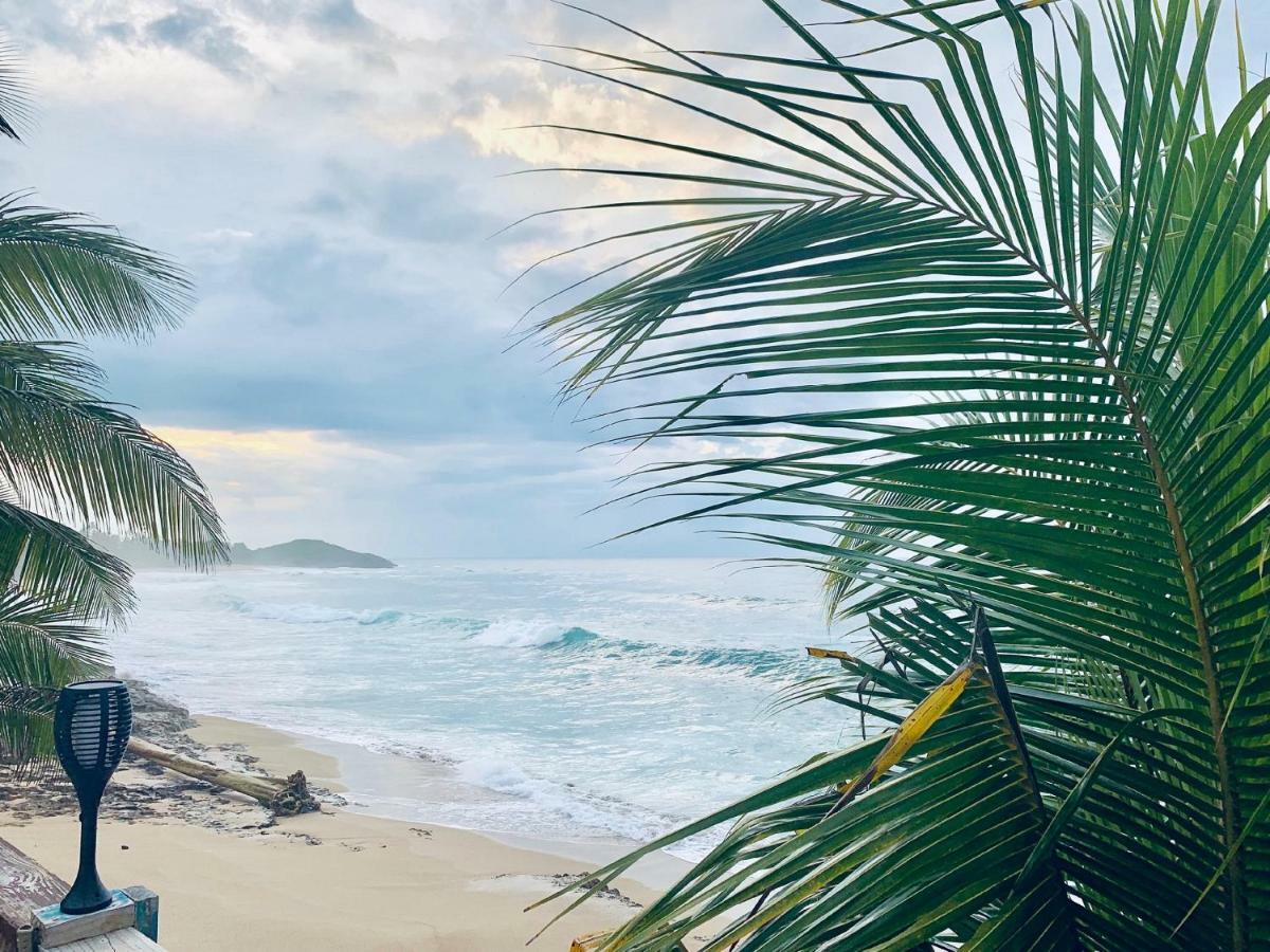 Ventana Al Atlantico At Arecibo 681 Ocean Drive Leilighet Islote Eksteriør bilde